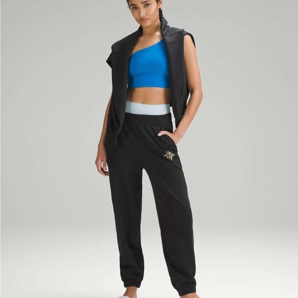 Lululemon Athletica  Relaxed High-Rise Jogger *Pride Black Size 6 - Picture 4 of 12